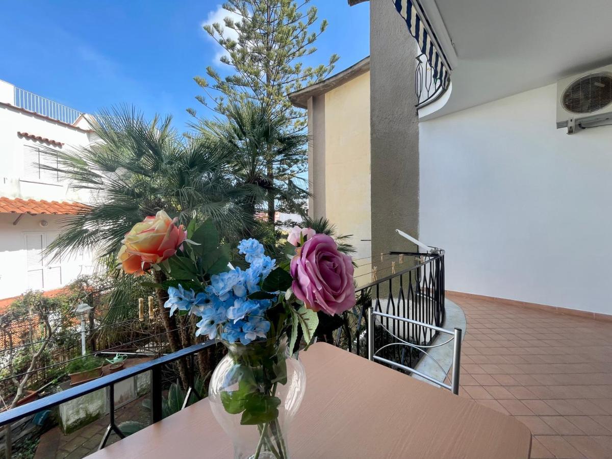 Casa Vacanze Mariafrancesca Ischia Exteriér fotografie
